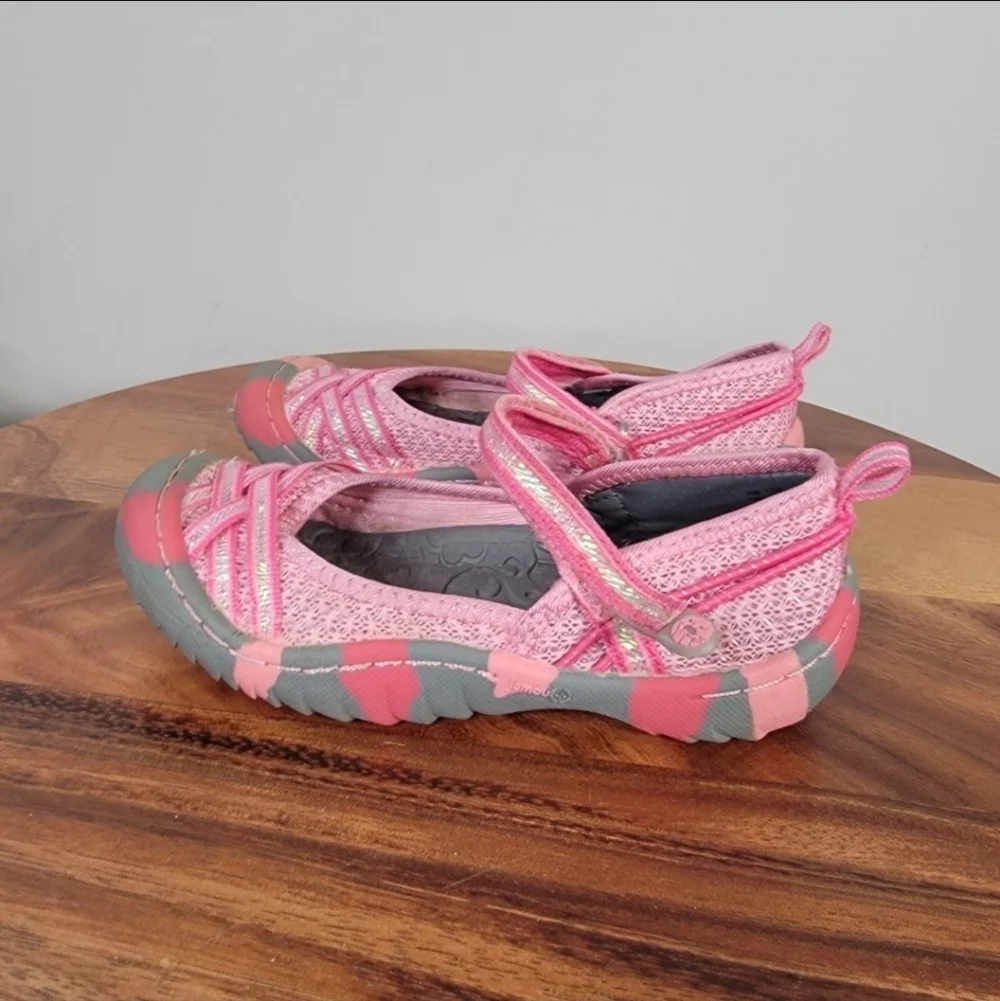 Jambu stylish comfortable